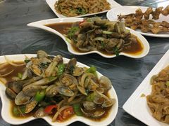 -覃记海鲜美食餐厅