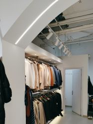 -拾尚映画·STUDIO婚纱摄影(中关村店)