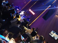 -TZ House音乐现场(来福士中心店)