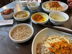 -裕兴记•蟹黄面馆(人民广场店)