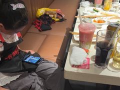 -海底捞火锅鲜切牛肉主题店(长寿路店)