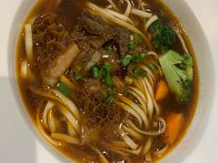 -康师傅私房牛肉面(马泉营奥莱店)
