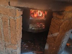 -鱼窝棚柴火铁锅炖(富山屯店)