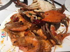 -领鲜活海鲜榴莲自助火锅(东门店)