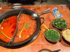 -周小明火锅(黑金冠社区店)