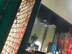 -八月美食小馆(银泰城总店)