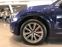 -深圳锦龙奥迪4S店(前海店)