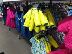 -迪卡侬(西三旗店)