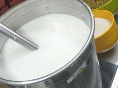 -清真老马家国华牛奶鸡蛋醪糟(正宁路店)