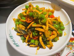 钵仔紫苏肥肠-醉英雄四川料理(新塘万达广场店)