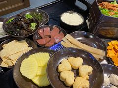 -炙爱鮮貨火锅(中东砂之船店)