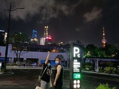 -瑞虹新天地月亮湾