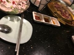 -猪啊牛呀羊啊铜盘烤肉(正大广场店)