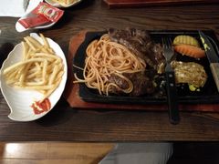 -许榴香西餐厅(台东步行街店)