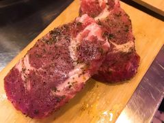 尊贵版香叶梅花肉-豚豚家돈돈가韩国锅盖烤肉(新北万达店)