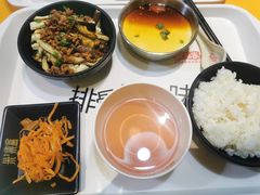 -香满春·酱香大骨饭(临河街店)