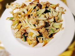 -靠山屯东北农家菜(八龙桥雅苑店)