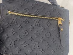 -聚云奢二手奢侈品黄金手表包包回收·中古店(三里屯总店)