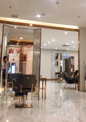 大厅-3AM HAIR SALON烫发染发接发