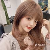 春季长发女生 颜色 造型
