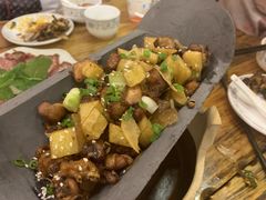 -小锅巴纳西餐厅