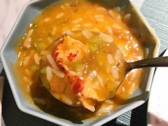招牌小龙虾红汤泡饭-蜜桃花开·中西融合菜E&W(南长街店)