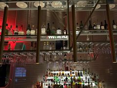 -FOUR PLAY BAR