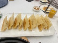 -品海楼·大连海胆锅贴馆(东港店)