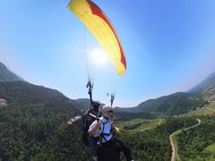 -趣飞飞黑麋峰滑翔伞基地(市区咨询店)