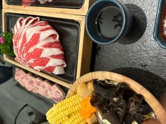 -湊湊火锅·茶憩(打浦桥日月光店)