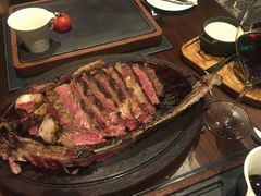 -恰餐厅及酒吧 CHAR Bar & Grill (北京丽都皇冠假日店)