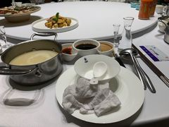 -红鼎豆捞·非遗鲍皇汤火锅(宝丰路店)