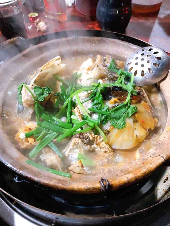 华仔土鸡店(平洲店)-"这家属于广东典型的大排档,开了很多年了,.