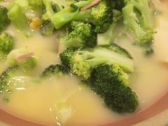 -侬佳蒸菜馆(听潮店)