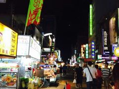 -六合夜市
