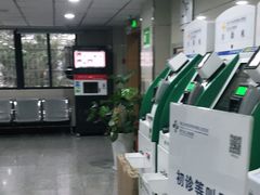 -浙江大学医学院附属口腔医院湖滨（延安）院区