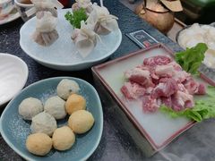 -得意咚瓜·顺德鱼生·冬瓜火锅(深圳首店)