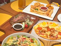 绿色缤纷沙拉-派尔曼特披萨(万象城店)