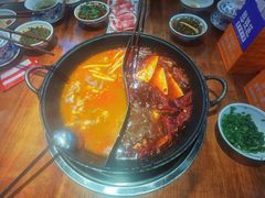 -憨铁匠火锅(红山6979店)