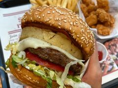 -The Habit Burger Grill 哈比特汉堡(复兴soho店)