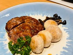 牛柳排配香草野生菌-京旬海鲜放题·铁板烧自助餐厅