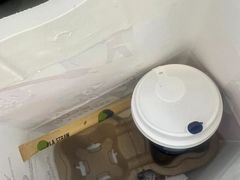 -瑞幸咖啡(巴黎春天陕西路店)