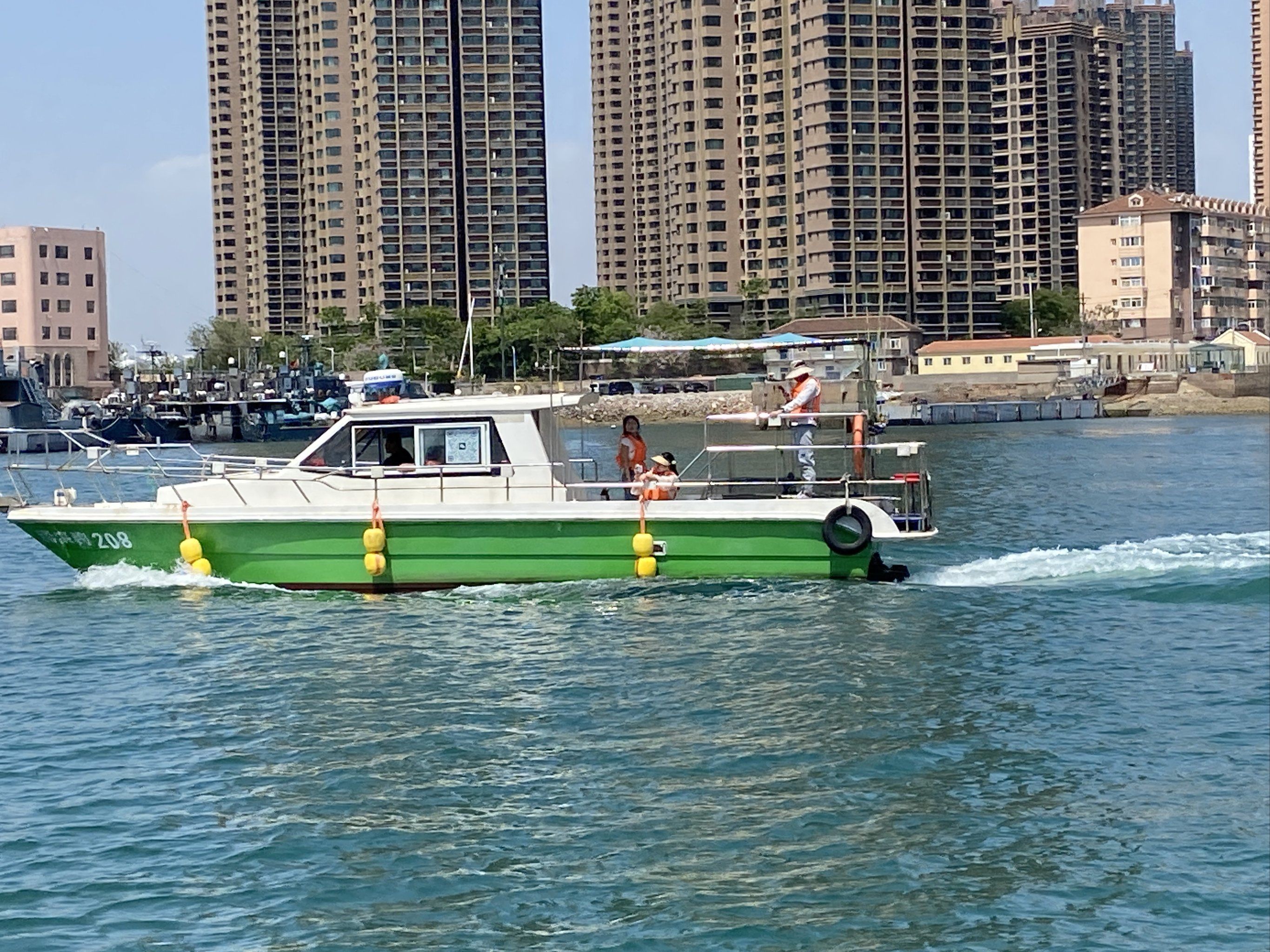 青岛海钓是我这次旅行的亮点之一.