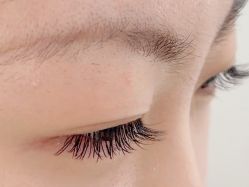 -UU·NAIL美甲美睫專門店