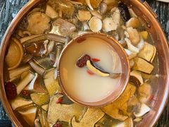 -慢丽江·云南野生菌土鸡锅(付家庄店)