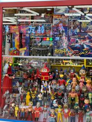 -16TOYS中古玩具铺(崇文门店)