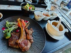 -华强广场酒店-椰香高空自助餐厅