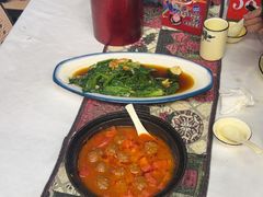 -刘姐啤酒鱼民族演艺餐厅(西街总店)