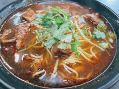 招牌牛肉面-丽影重庆小面(定西路店)