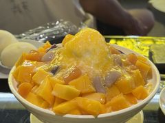芒果芋圆牛奶绵绵冰-水牛奶皇后糖水铺(深圳总店)